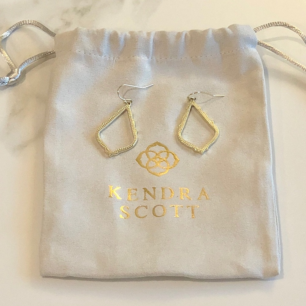 Kendra Scott Sophia Drop Earrings In Gold